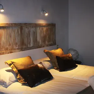 Boutique Tribeca Couette-café Marbellac